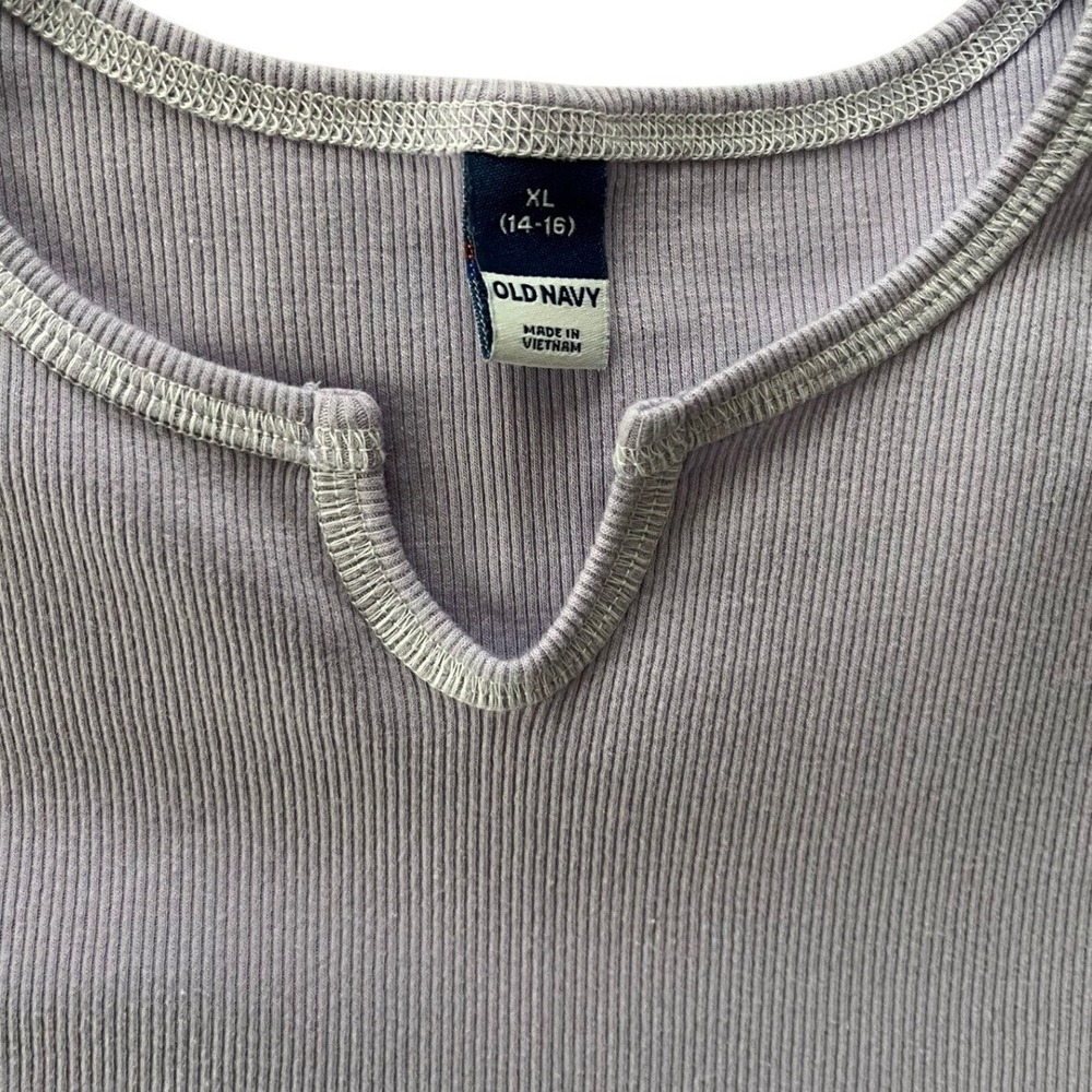 Old Navy Girls XL 14-16 Ribbed Short Sleeve Split Neck Tee Lavender Purple Shirt - Picture 2 of 3